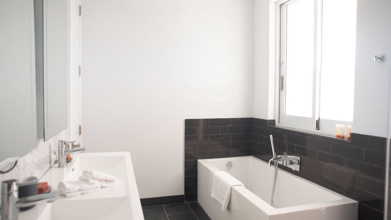 Photo of Bathroom in Leeward Settlement