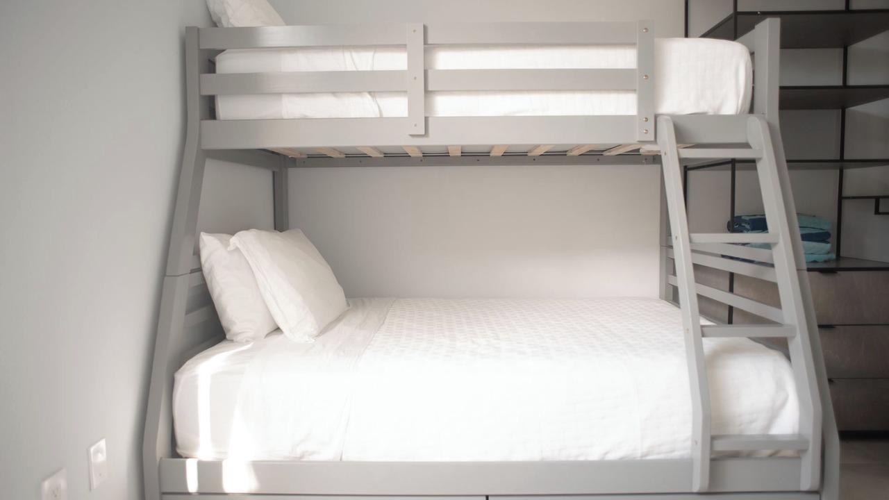 Photo of Bedroom in Leeward Settlement