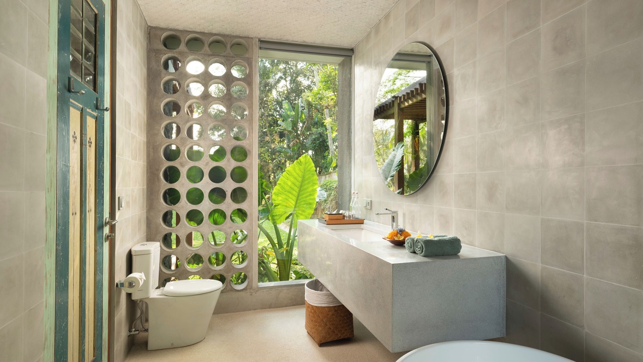 Photo of Bathroom in Sambahan