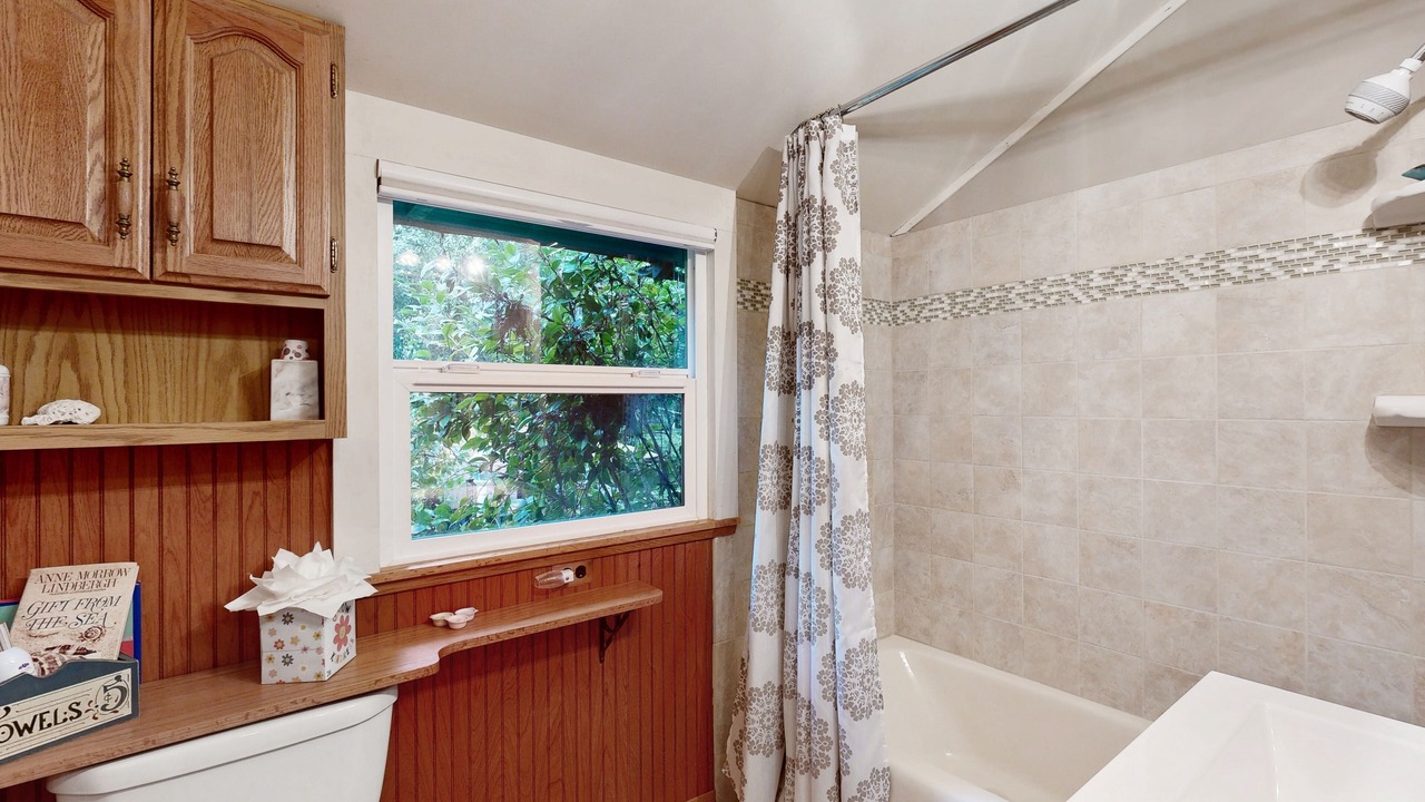 Photo of Bathroom in Brookdale