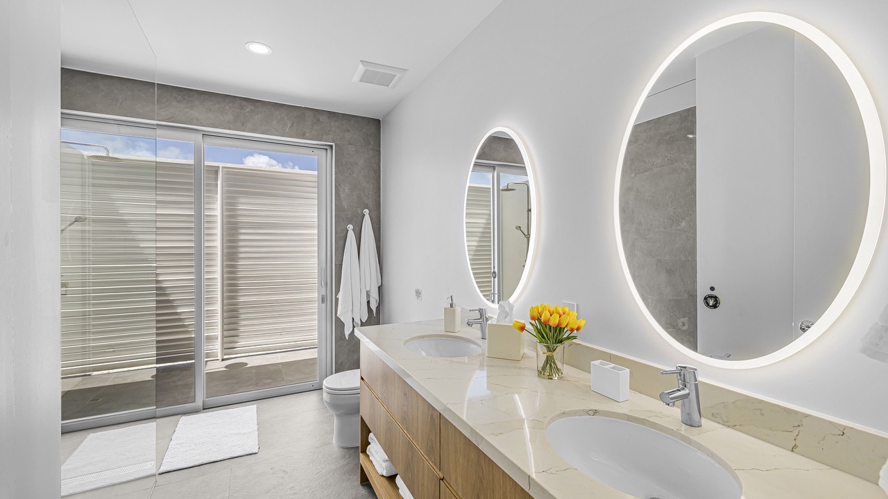 Photo of Bathroom in Long Bay