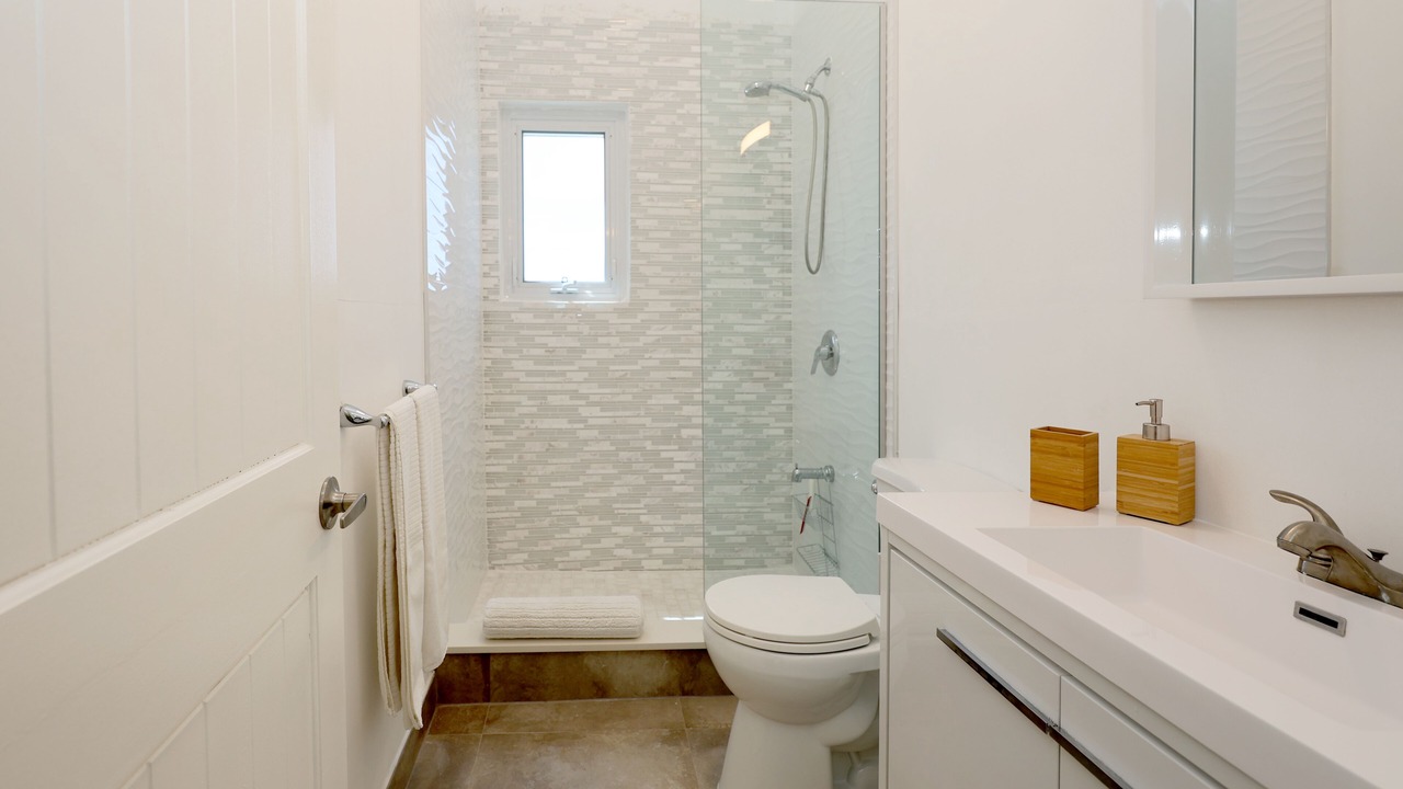 Photo of Bathroom in Cockburn Town