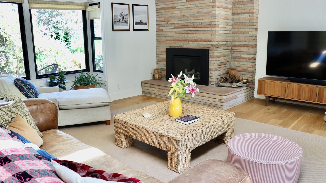 Photo of Livingroom in Westside Santa Cruz