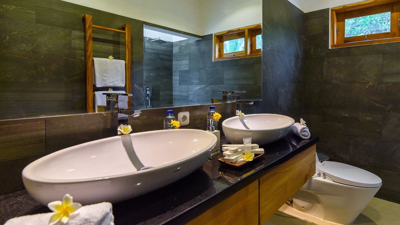 Photo of Bathroom in Kaliasem