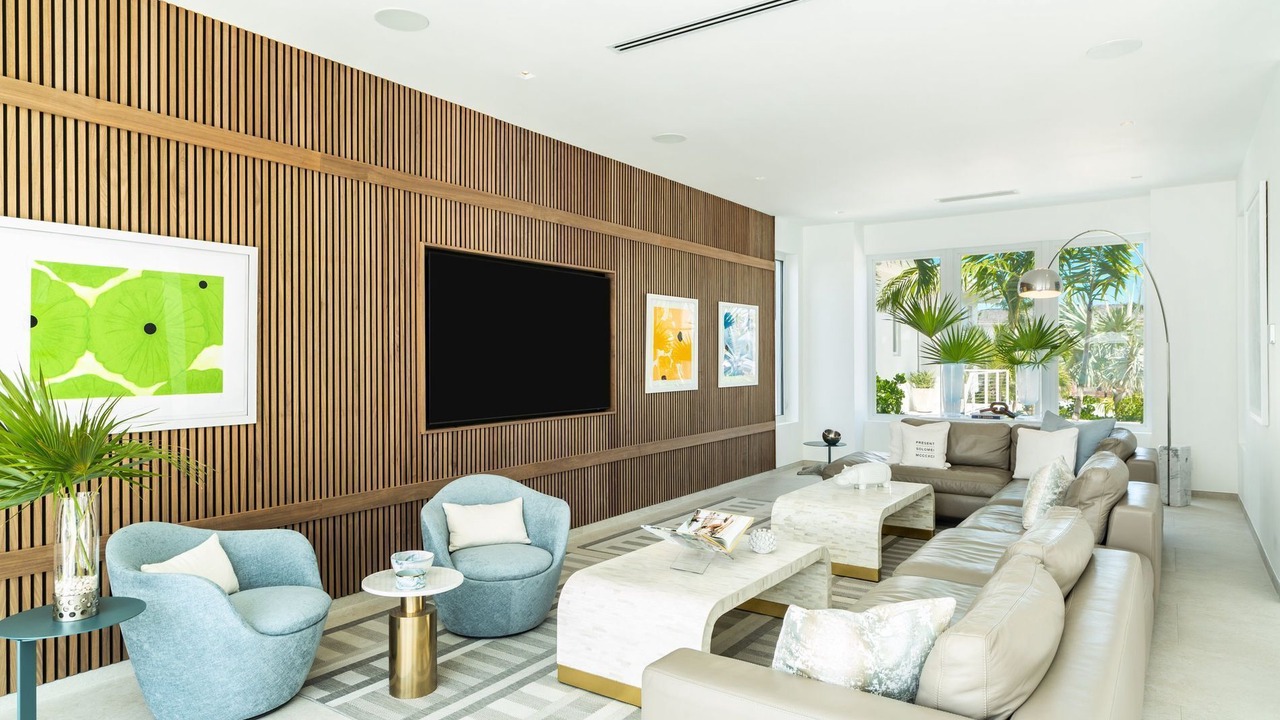 Photo of Livingroom in Grace Bay