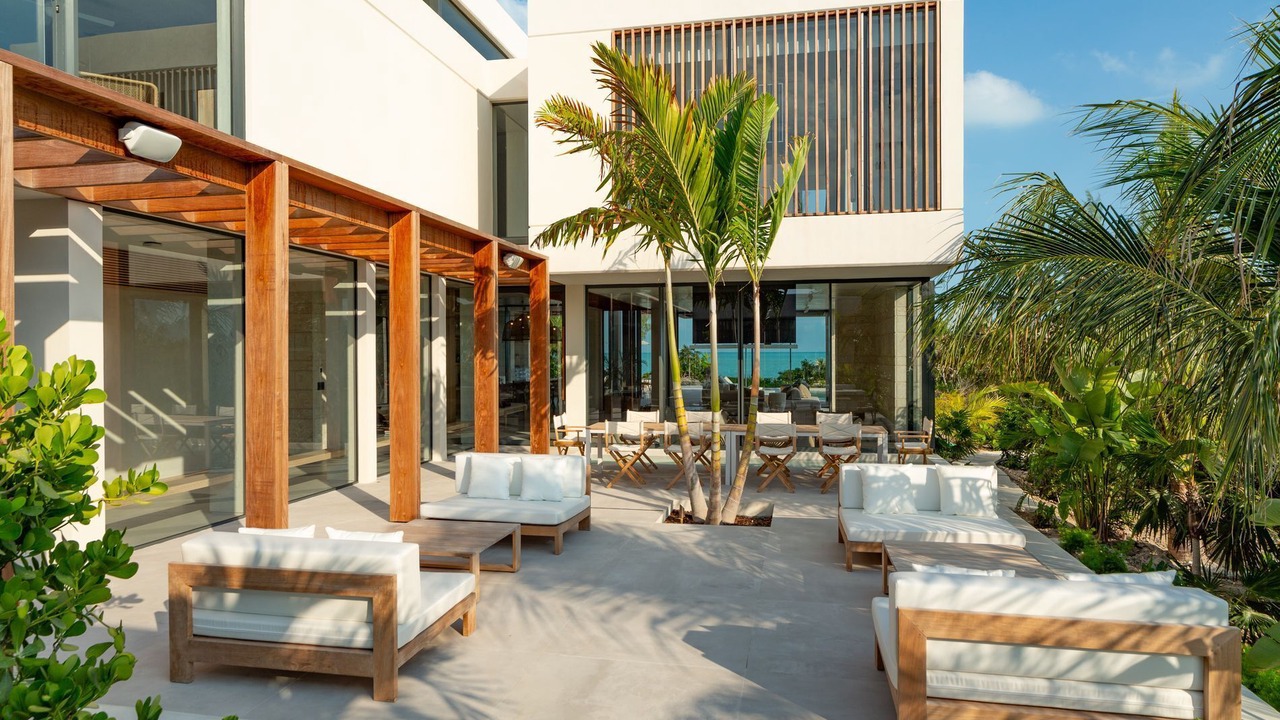 Photo of Patio Balcony in Long Bay Hills