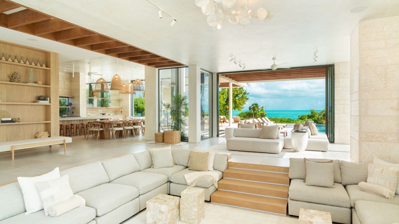 Photo of Livingroom in Long Bay Hills