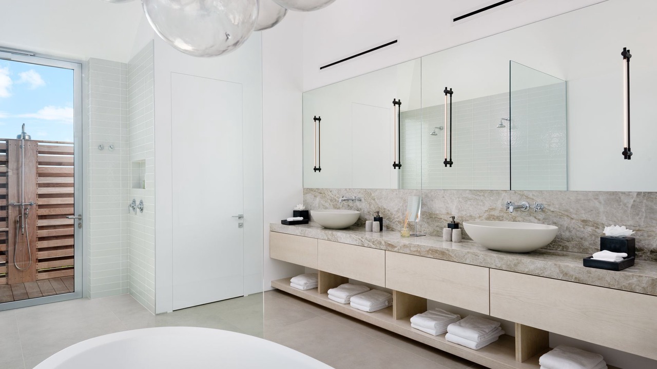 Photo of Bathroom in Leeward Settlement