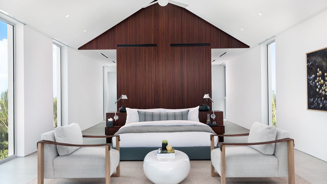 Photo of Bedroom in Leeward Settlement