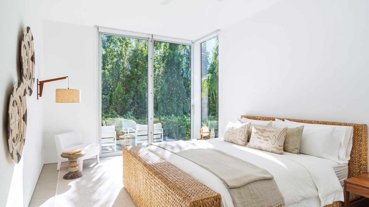Photo of Bedroom in Leeward Settlement