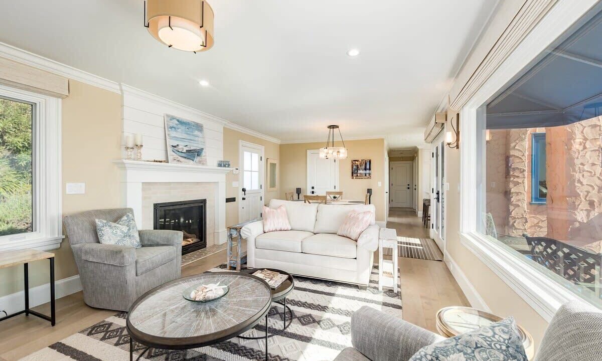 Photo of Livingroom in Capitola