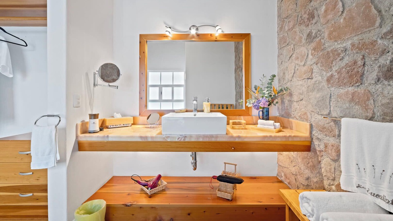 Photo of Bathroom in Macheros