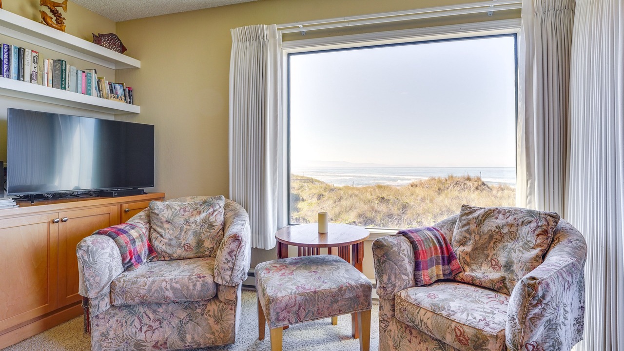 Photo of Bedroom in Pajaro Dunes