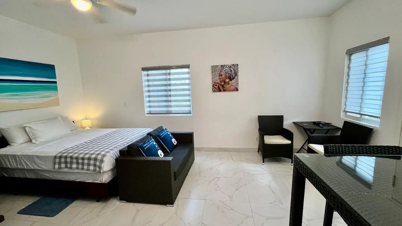 Photo of Bedroom in Venetian Road Settlement