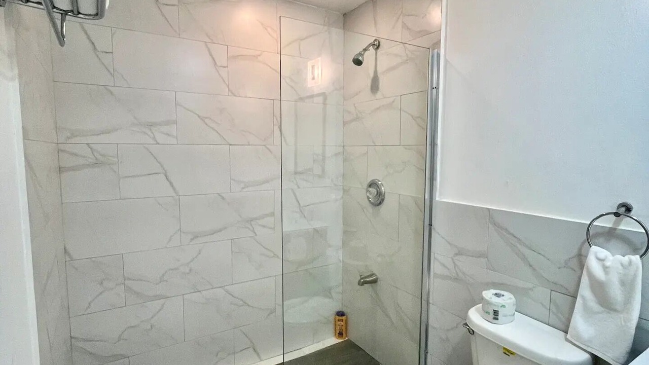 Photo of Bathroom in Venetian Road Settlement