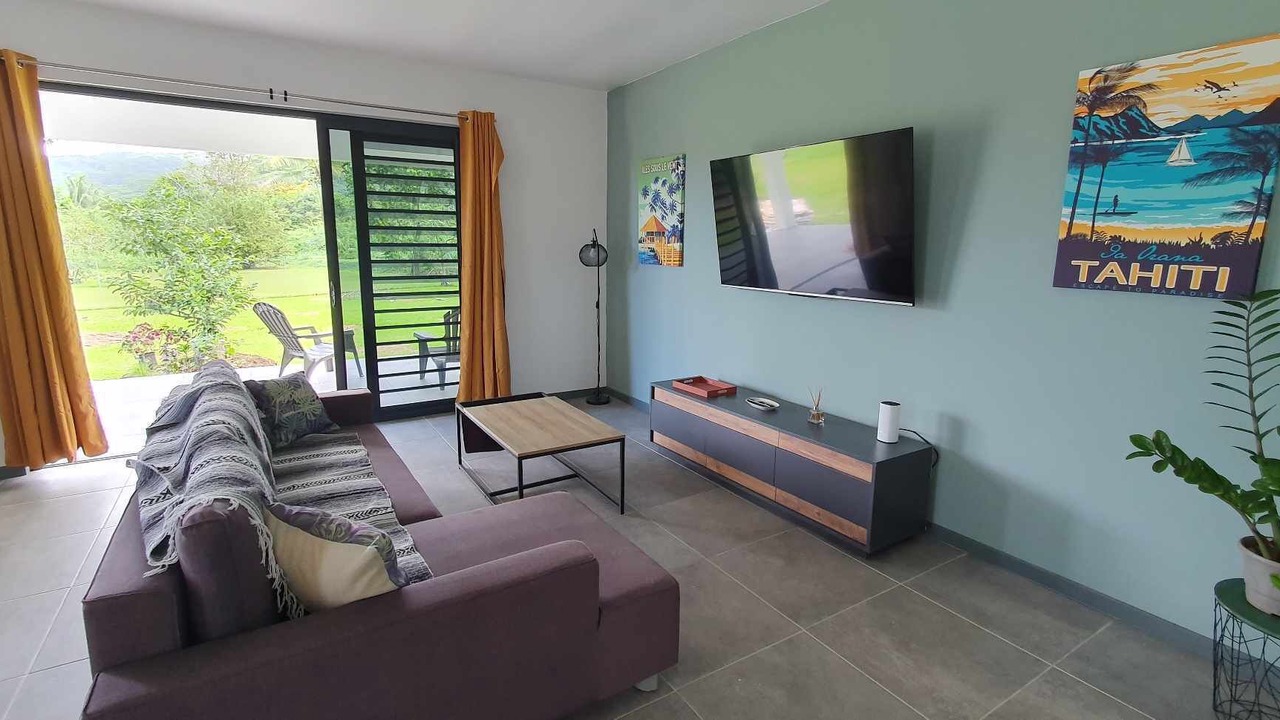 Photo of Livingroom in Teahupoo