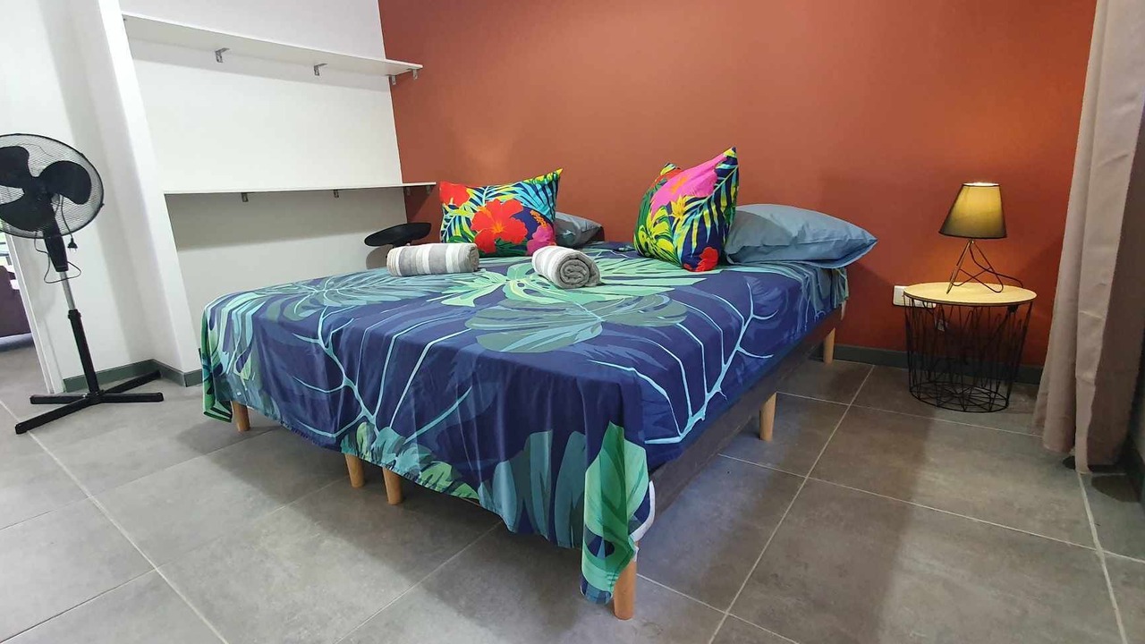 Photo of Bedroom in Teahupoo