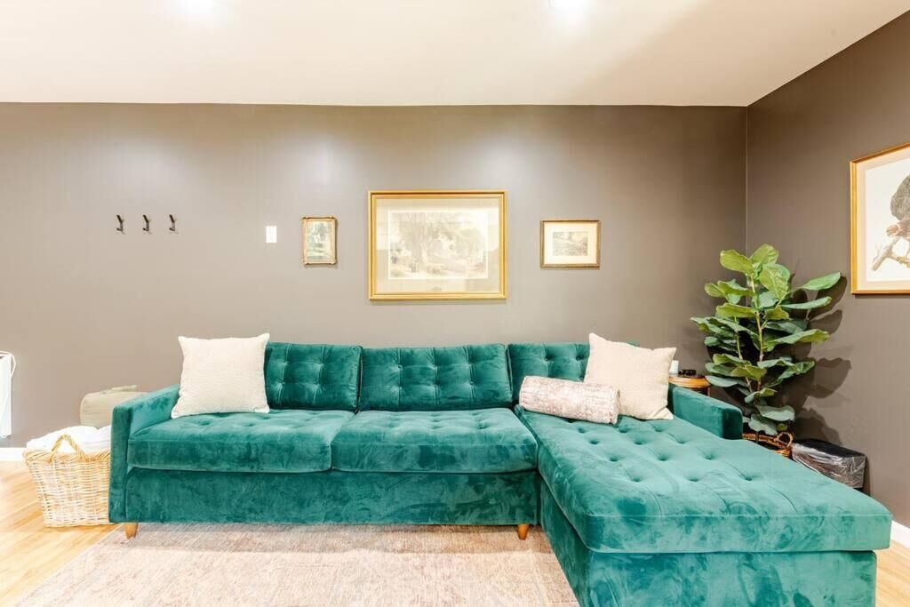 Photo of Livingroom in Felton