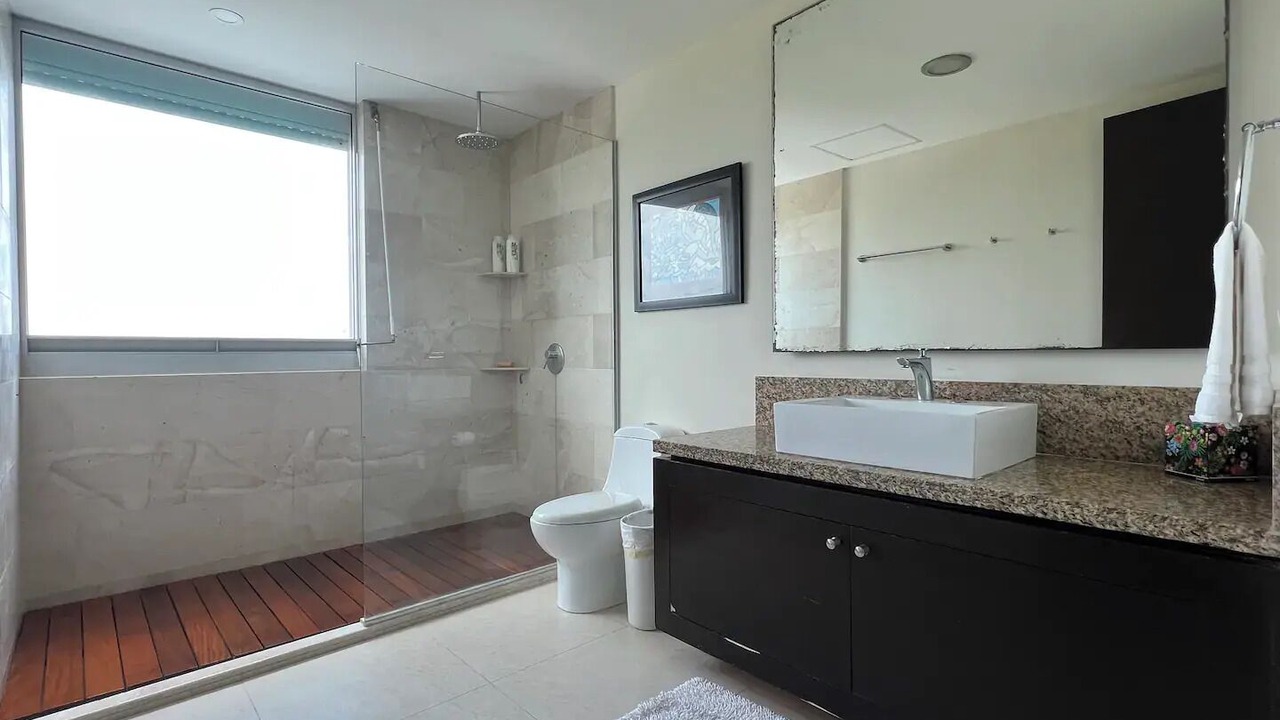Photo of Bathroom in La Isla