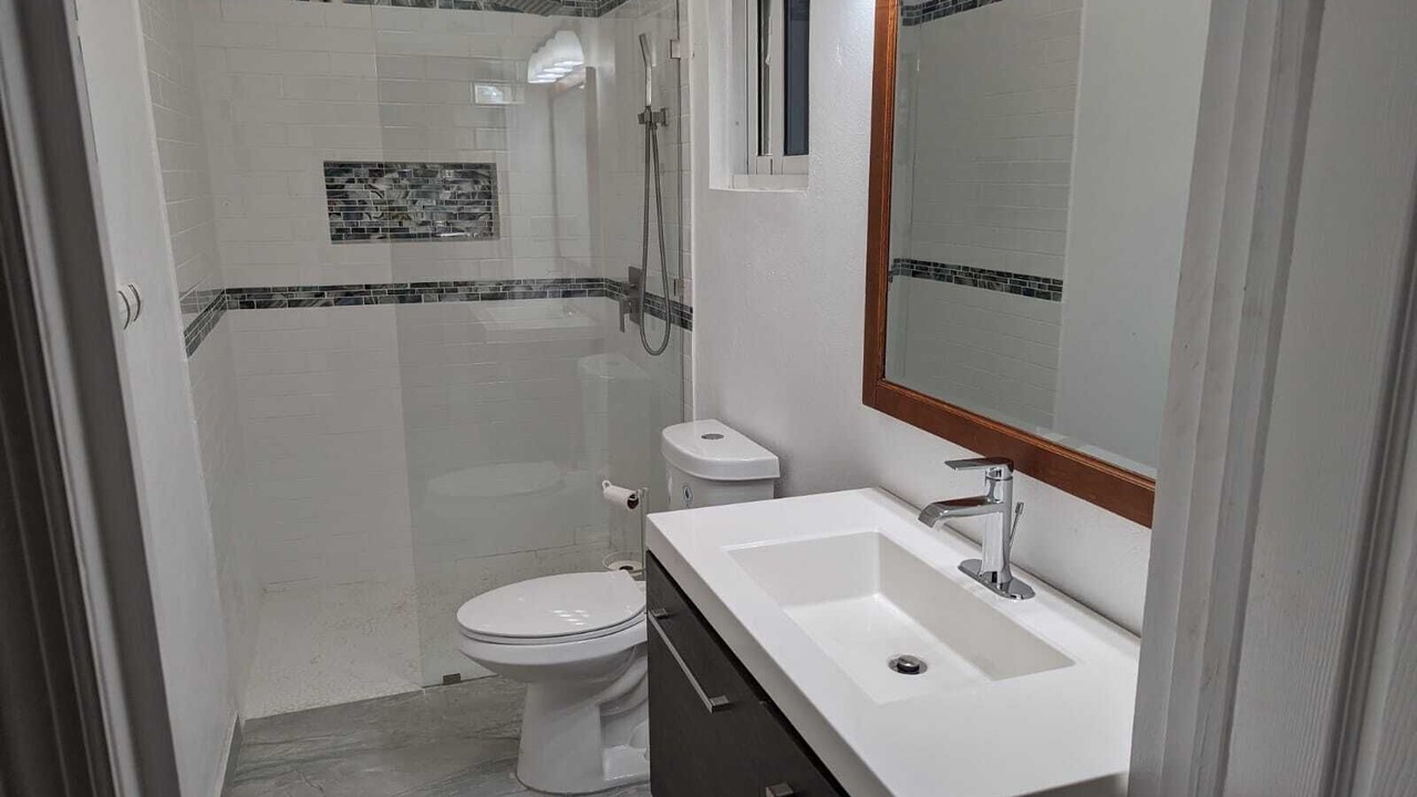 Photo of Bathroom in Cockburn Town