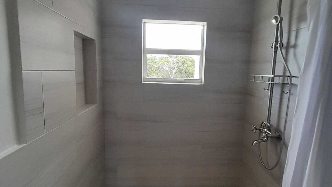 Photo of Bathroom in Long Bay Hills
