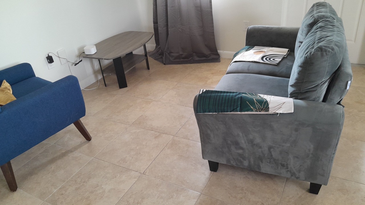 Photo of Livingroom in Long Bay Hills