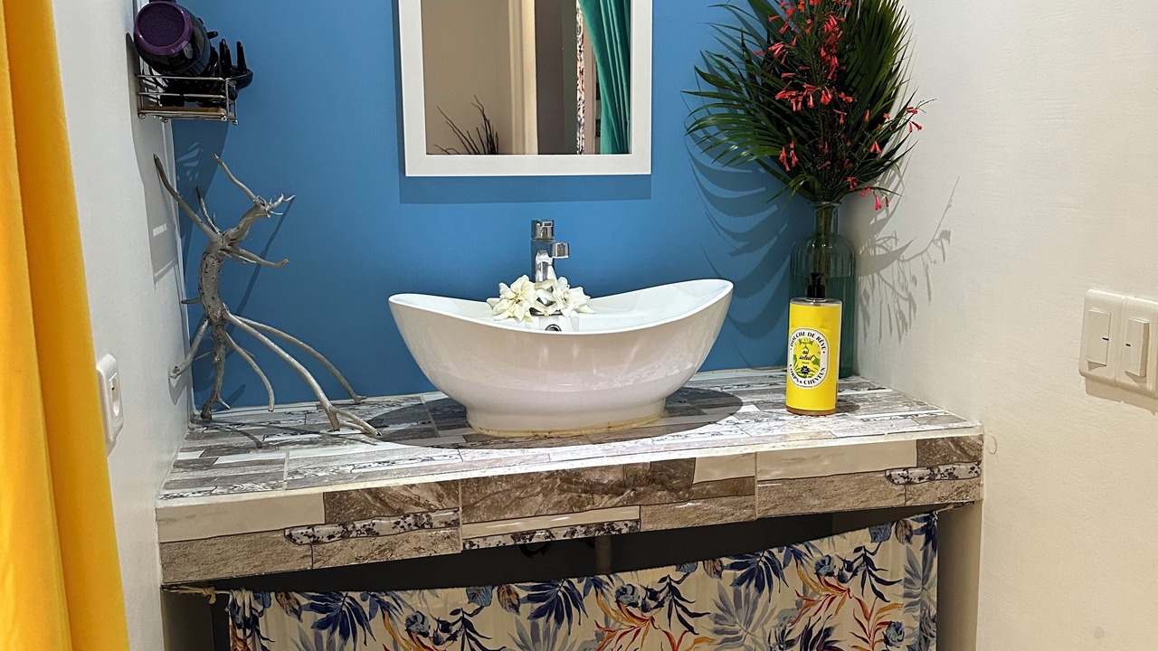 Photo of Bathroom in Nunue