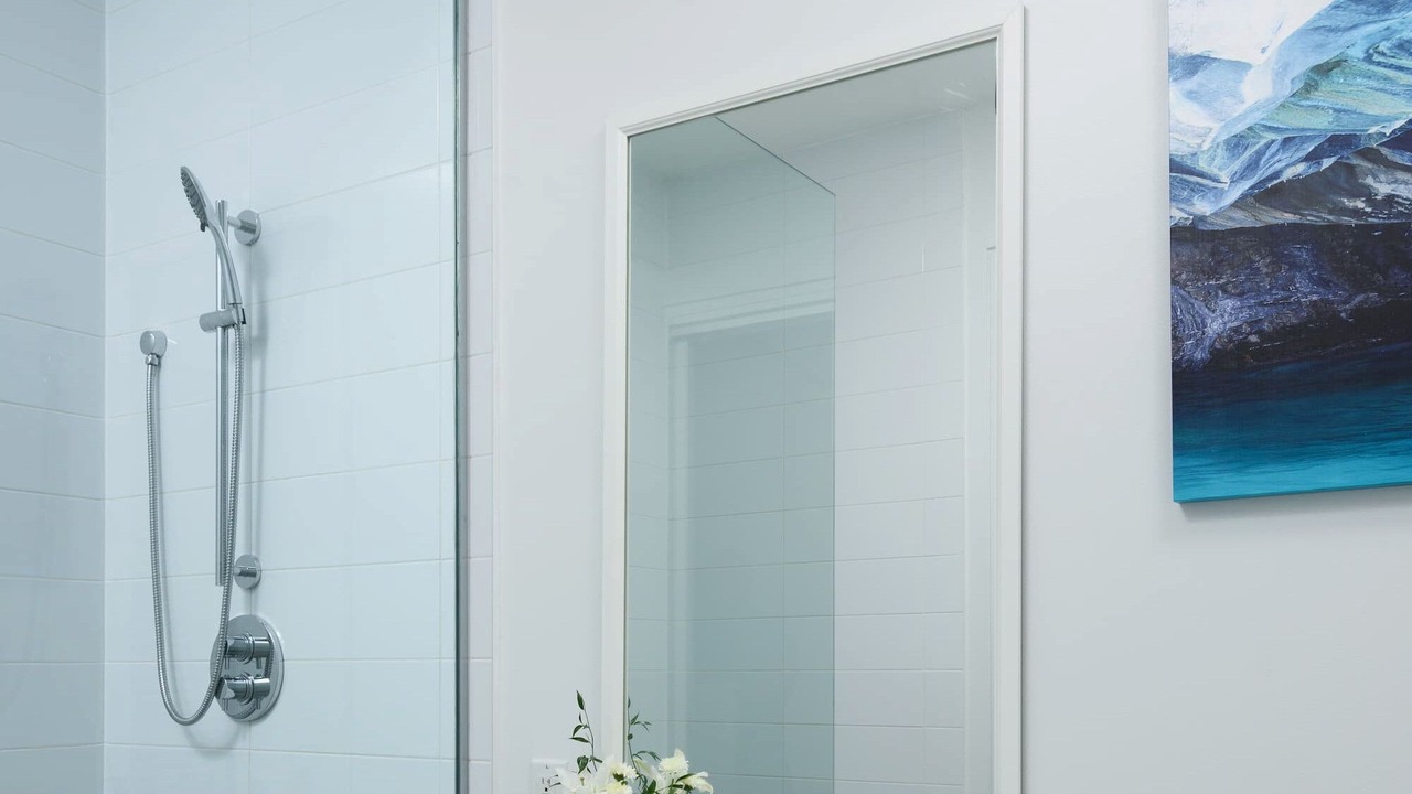 Photo of Bathroom in Leeward Settlement