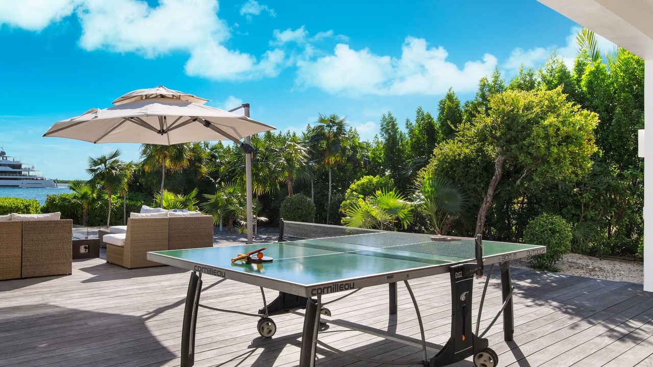 Photo of Patio Balcony in Leeward Settlement
