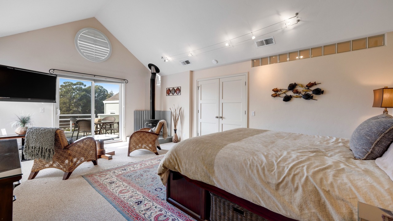 Photo of Bedroom in Eastside Santa Cruz
