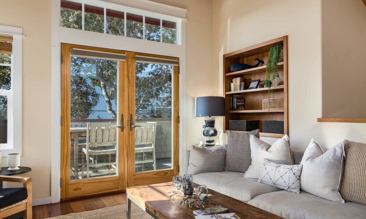 Photo of Livingroom in Eastside Santa Cruz
