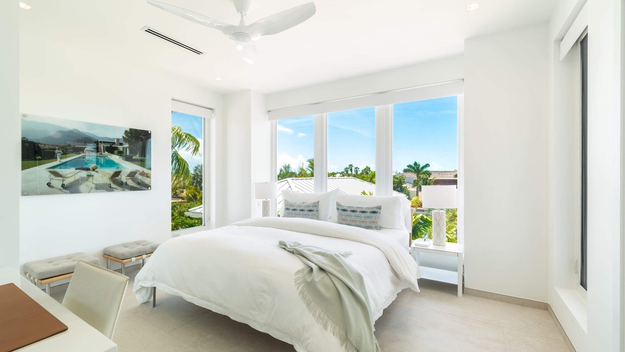 Photo of Bedroom in Leeward Settlement