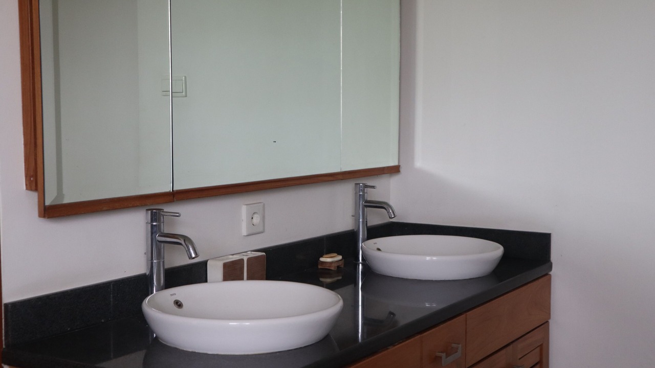 Photo of Bathroom in Siligita