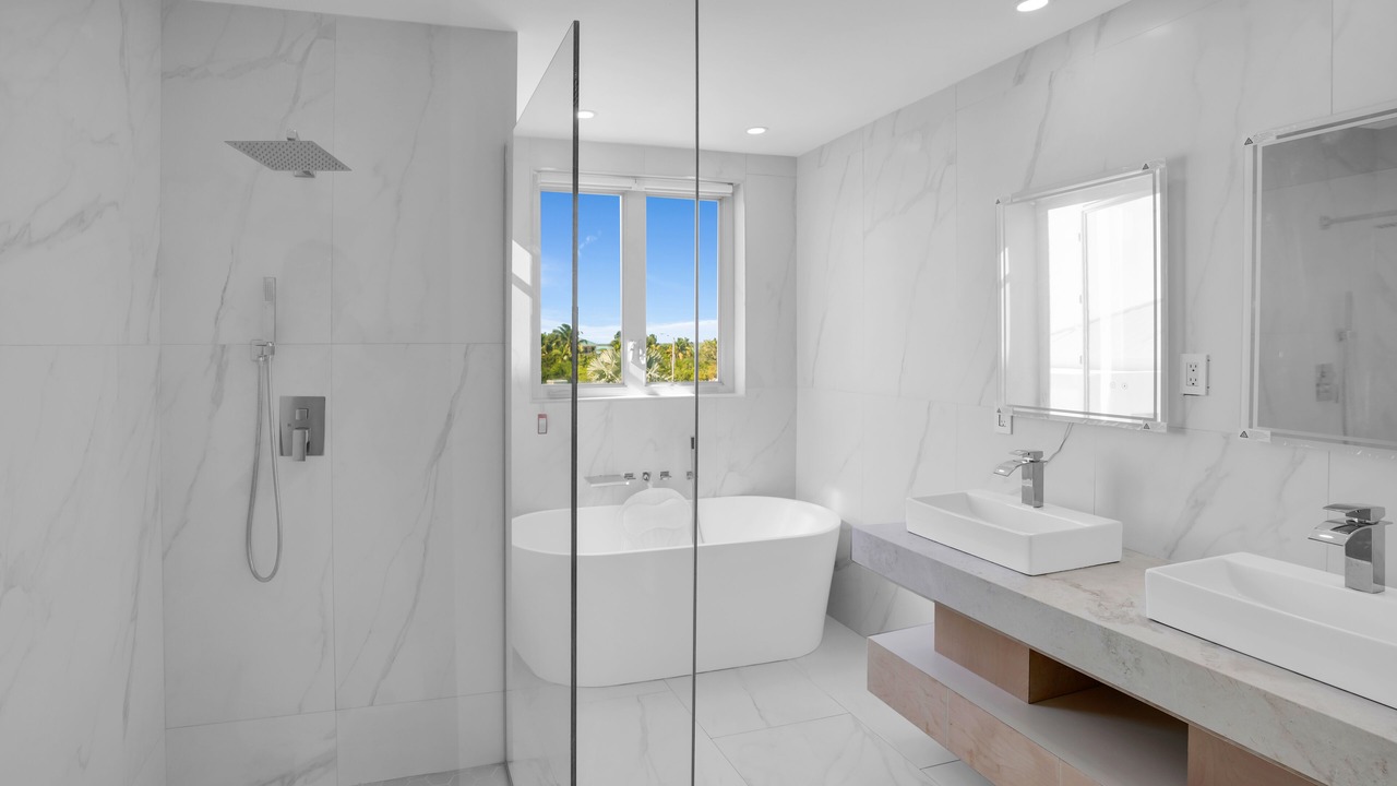 Photo of Bathroom in Ocean Point
