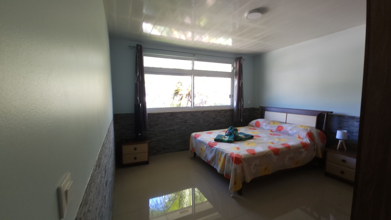 Photo of Bedroom in Teahupoo