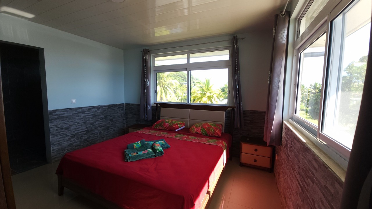 Photo of Bedroom in Teahupoo