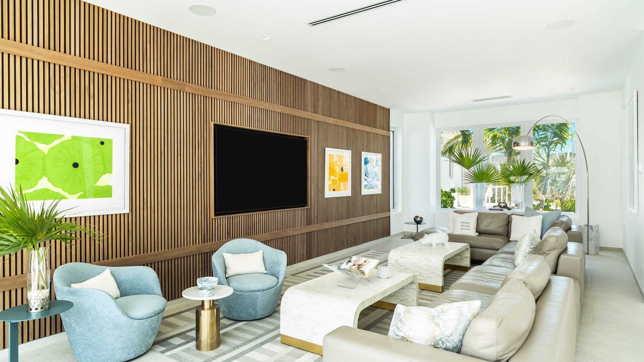 Photo of Livingroom in Grace Bay