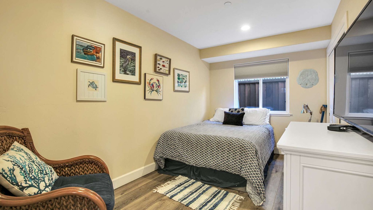 Photo of Bedroom in Opal Cliffs