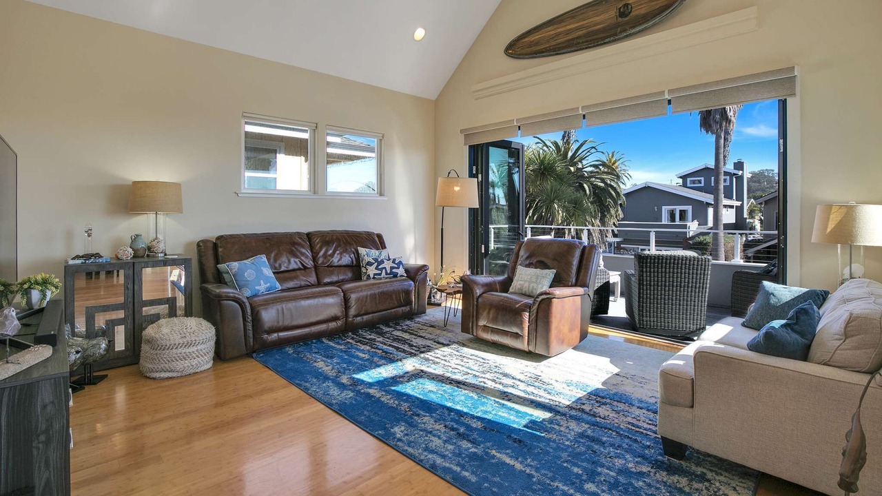 Photo of Livingroom in Opal Cliffs