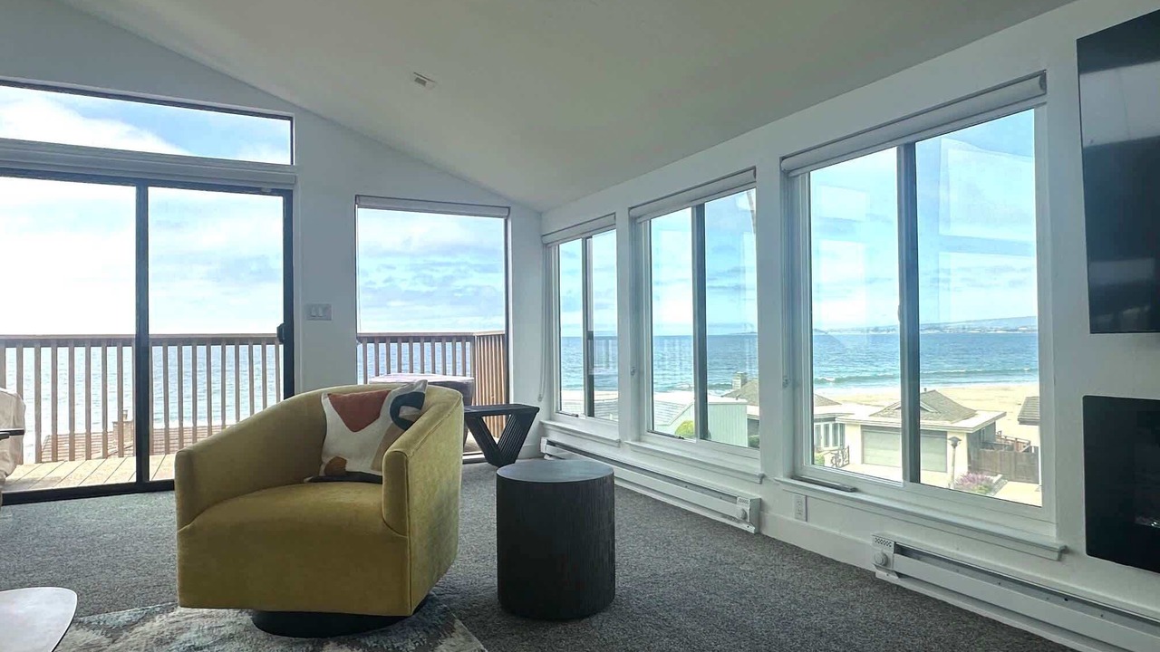 Photo of Livingroom in Rio del Mar