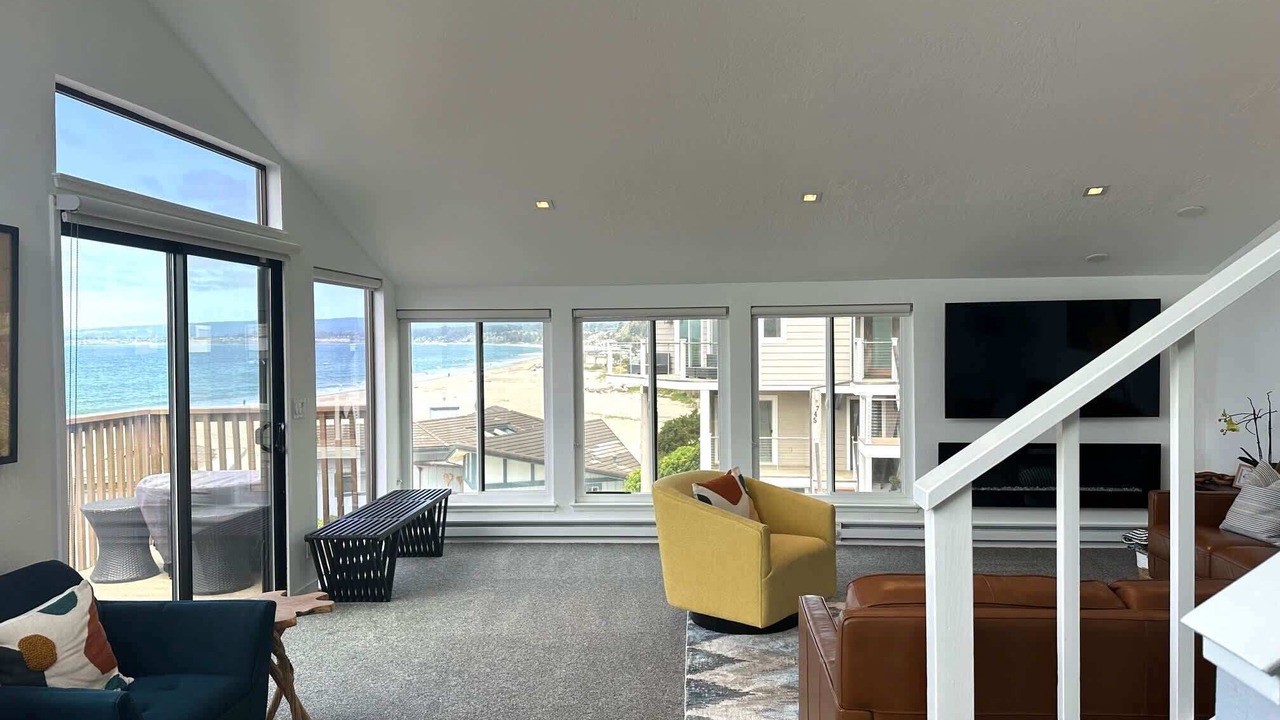 Photo of Livingroom in Rio del Mar