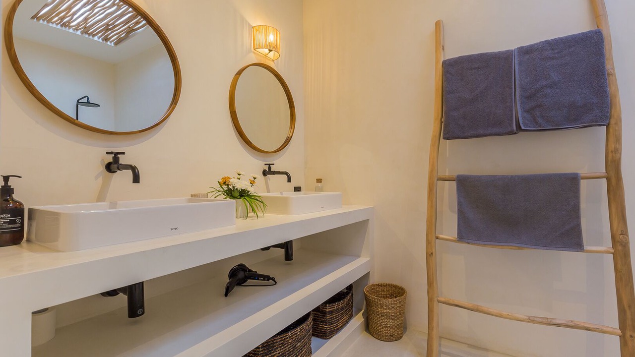 Photo of Bathroom in Central Seminyak