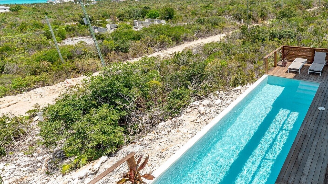 Photo of Outdoor in Long Bay Hills