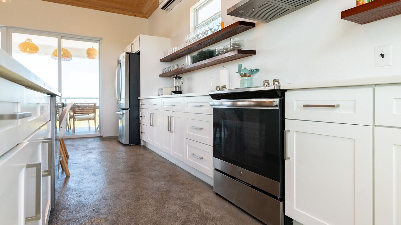 Photo of Kitchen in Long Bay Hills