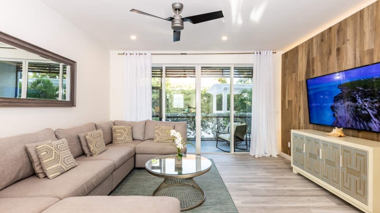 Photo of Livingroom in Long Bay