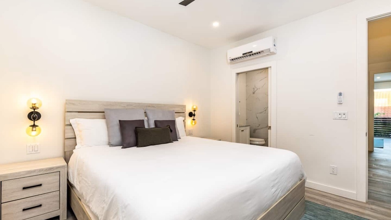 Photo of Bedroom in Long Bay