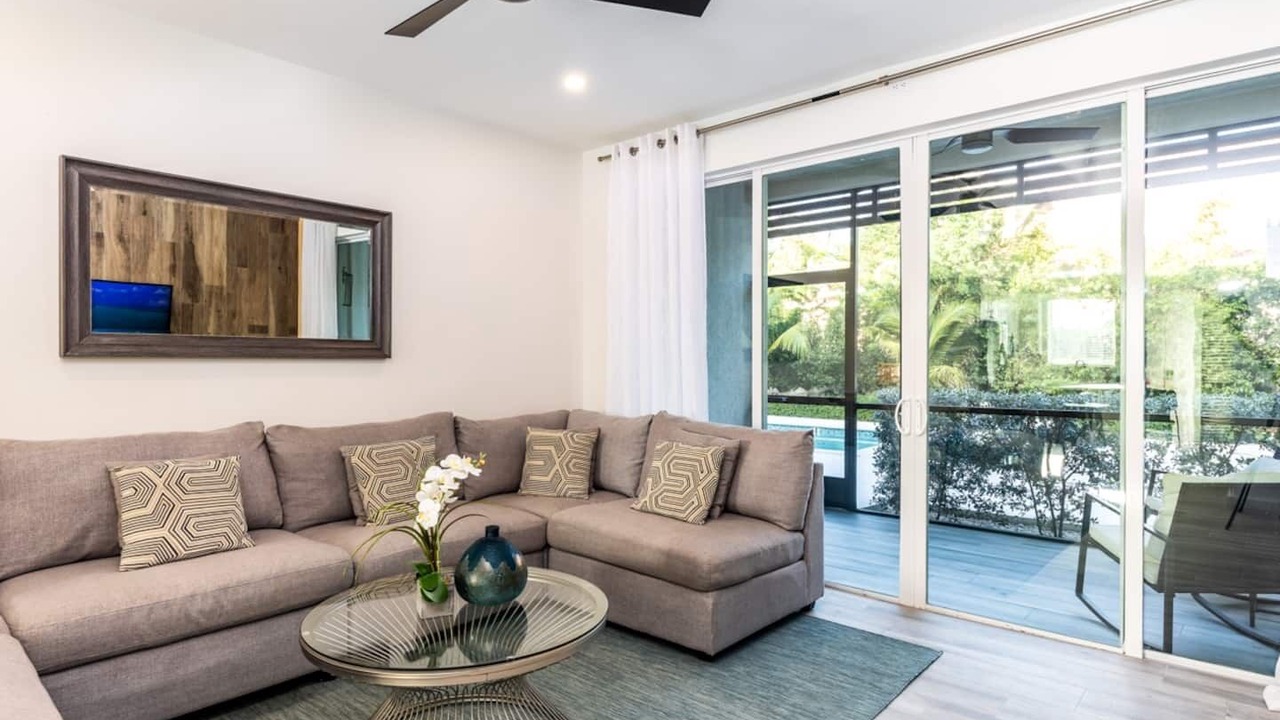 Photo of Livingroom in Long Bay