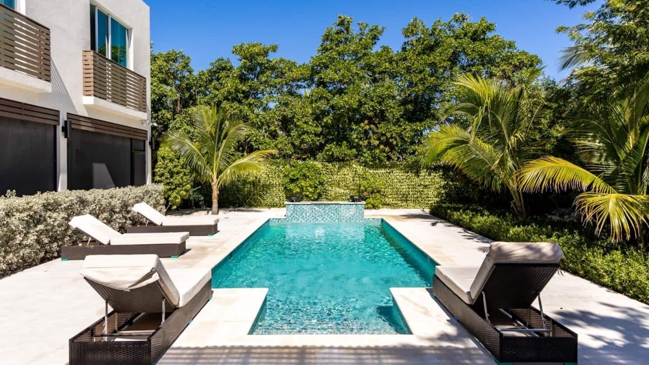 Photo of Outdoor in Long Bay