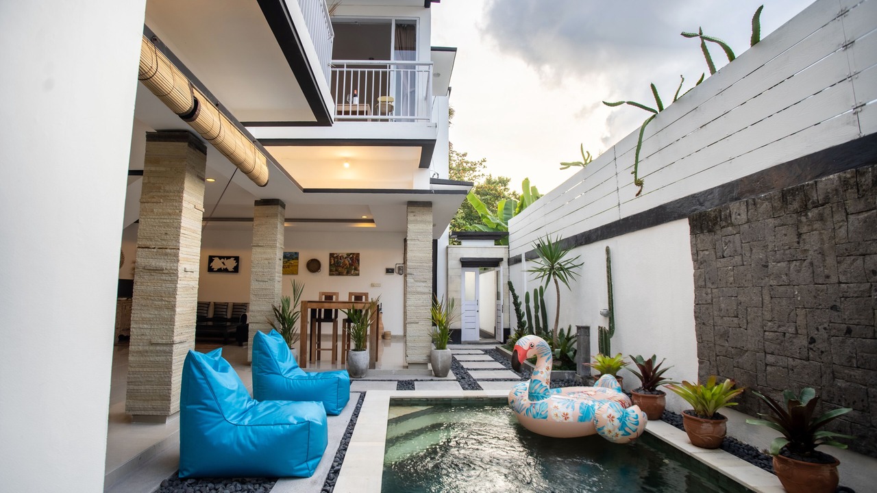 Photo of Outdoor in Sunset Road