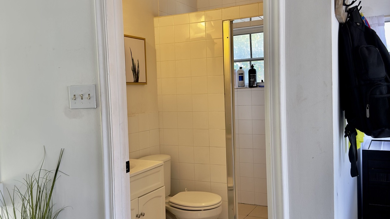 Photo of Bathroom in Cockburn Town